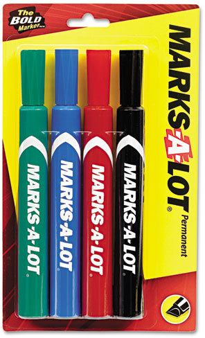 Avery Marks A Lot Markers, Chisel Tip, Permanent, Large Desk-Style, 1 Red  Marker (08887)